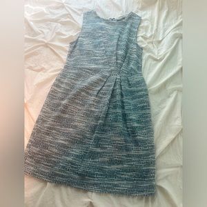 New Banana Republic Blue and White Dress: Perfect for Work or Play!